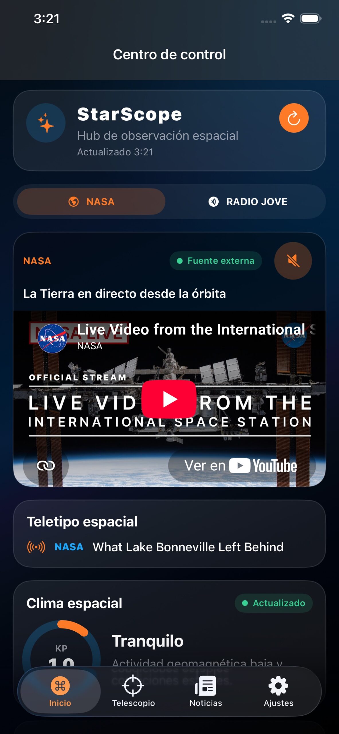 Centro de control de StarScope con emisión de la Tierra y clima espacial